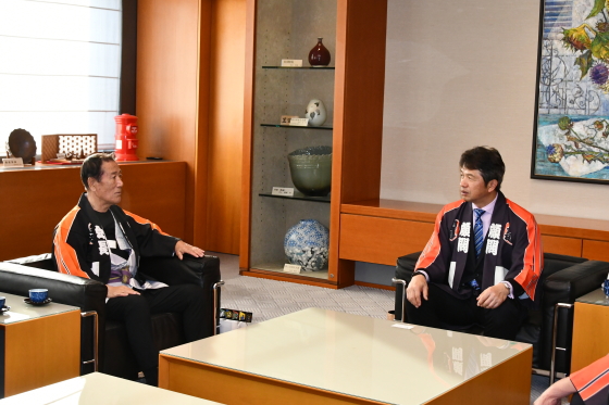 大井川知事に新年あいさつ